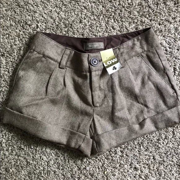 Old Navy Pants - Old Navy brown Herringbone shorts size 4